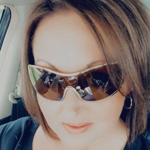 Meet your Posher, Anita